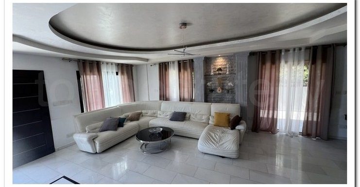 KALLIS RENOVATED VILLA 99 741x386