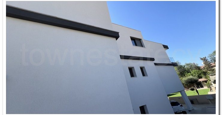 LANDAS P.POLEMIDIA 2 BEDROOM (11)