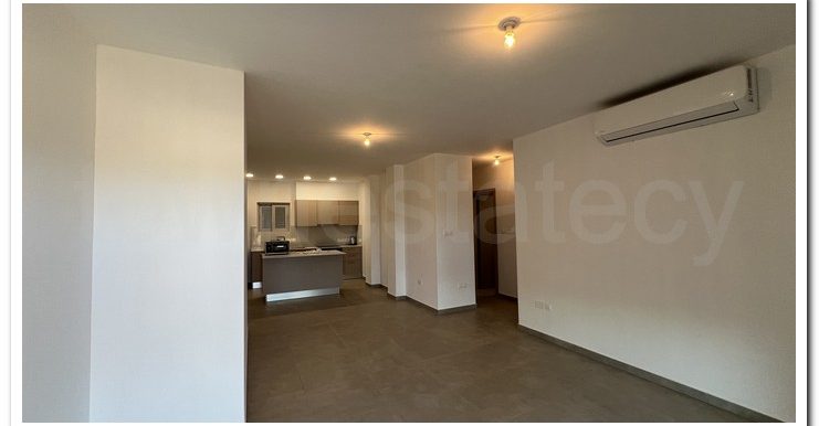 LARNACA 1ST FLOOR 2 BATH (23)