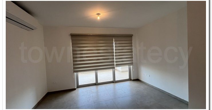 LARNACA 1ST FLOOR 2 BATH (28)
