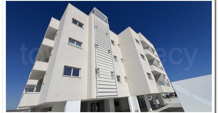LARNACA 1ST FLOOR 2 BATH (32)
