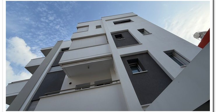MYRIANTHEAS 2ND FLOOR 201 CORNER (12)
