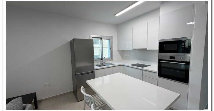ONE BEDR FURNISHED (4)