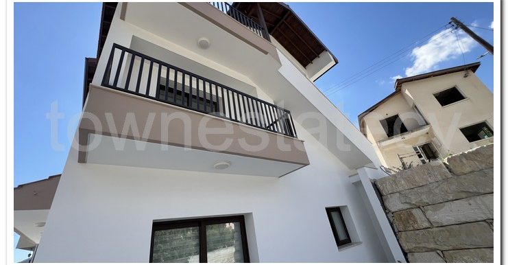 PANIKOS AKROUNTA GROUND FLOOR WITH YARD (1)