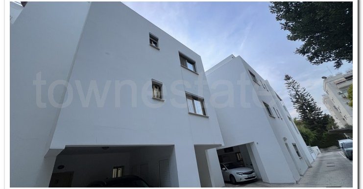 PATER PAPAS GROUND FLOOR FRONT (10)