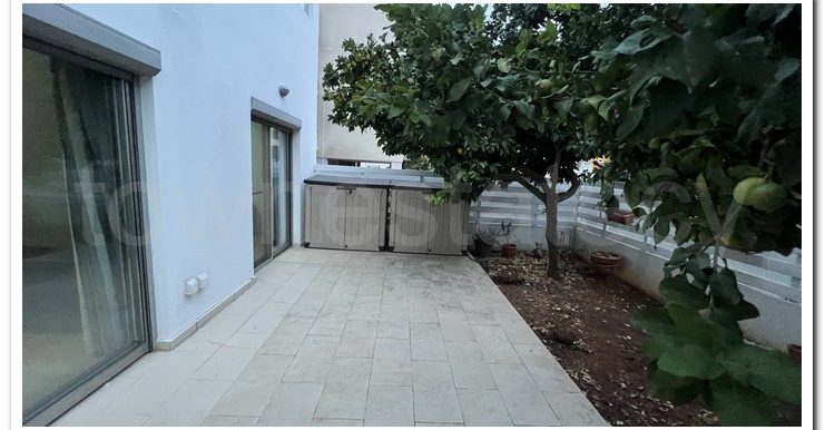 PATER PAPAS GROUND FLOOR FRONT (33)
