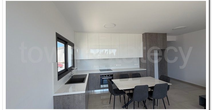 PETROS 1ST FLOOR.. (30)