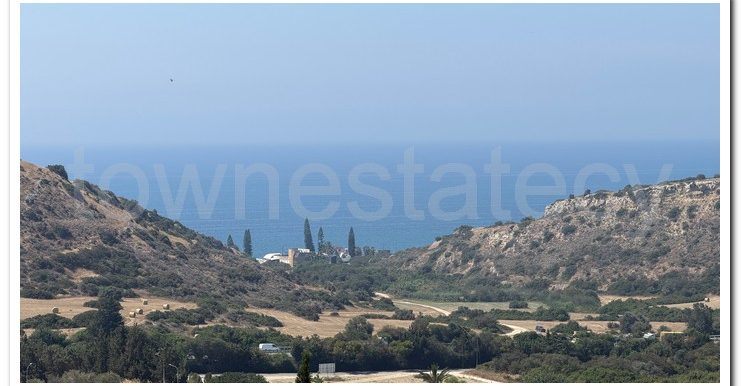 PLOT NEXT TO VILLA (18)