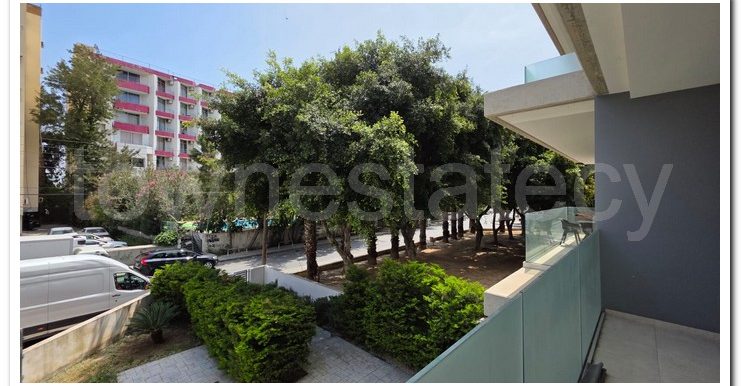 PLUS 4 NEAPOLIS (11)