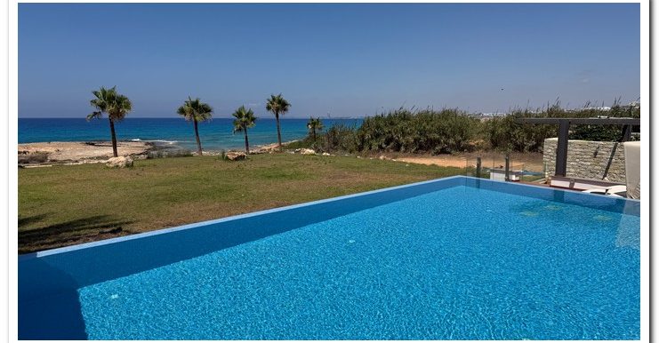 Villa Pool (1)