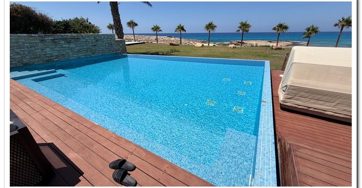 Villa Pool (4)