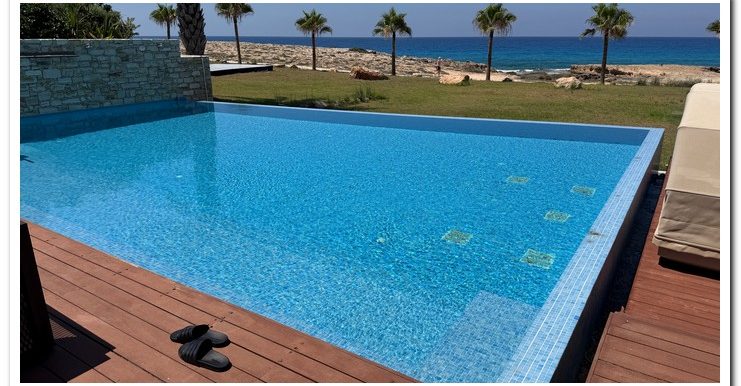 Villa Pool (5)
