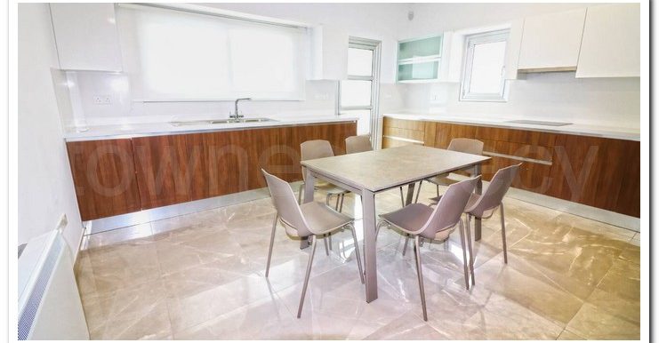 ATHOS PENT APART.4 BEDR (77)