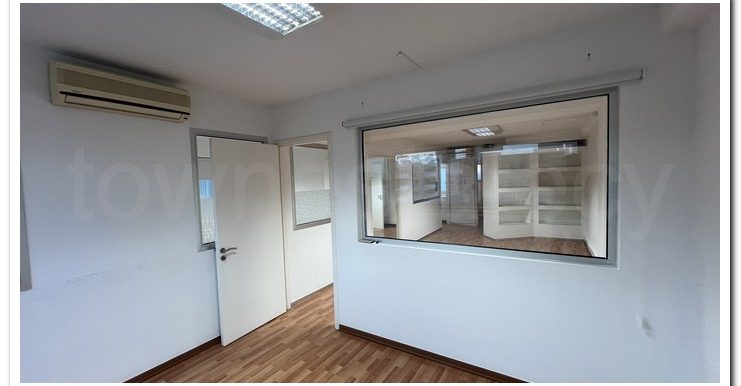 CHRISTOU 80M2 OFFICE (3)