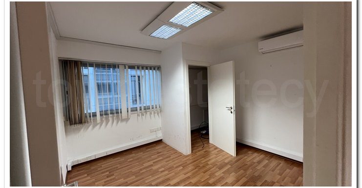 CHRISTOU 80M2 OFFICE (4)
