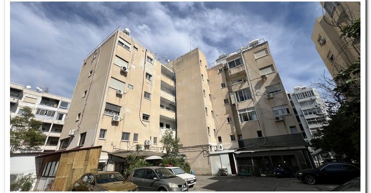 GLYKIS COURT (5)