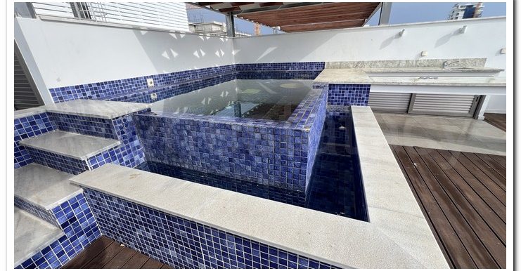 PRIVATE POOL (9)