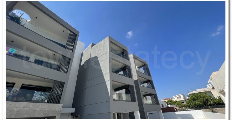 RITA KAPSALOS SPIROU KIPRIANOU (27)