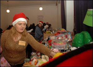Святий Миколай для знедолених дітей