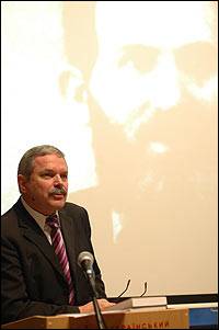 «Мандрівка крізь ілюзії»