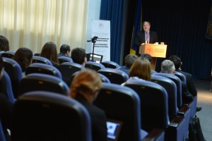 Хосе Касанова вважає, що Церква та держава мають спричинитися до формування людських цінностей