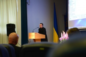 Декан факультету, доктор богослов’я Оксфордського університету д-н Роман Завійський