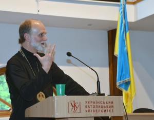 владика Борис на лекторії СУА з жіночих студій