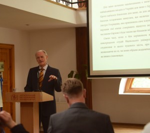 Професор Вернер Зайбт на Третій Меморіальній лекції Ігоря Шевченка прочитав наукову доповідь «Нові аспекти історії Херсонеса в Середні віки: Про що свідчать печатки?»