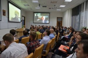 За допомогою системи Cisco TelePresence учасників вітали Карл Цайнінгер та Всеволод Онишкевич