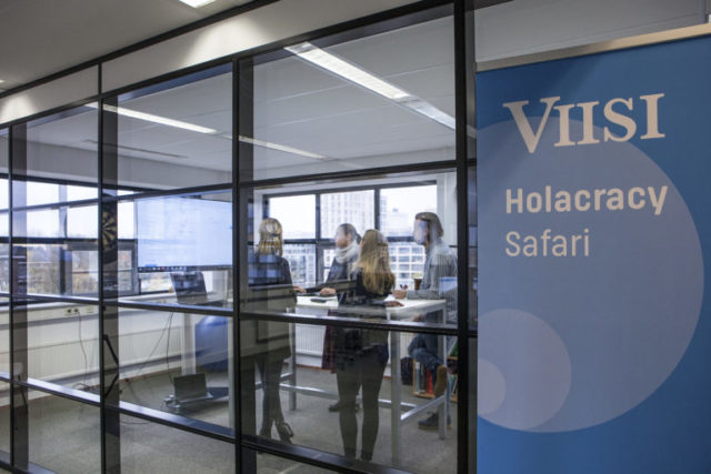 7 Boeken zelfsturing (Holacracy)