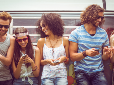 Social Media Ticker News Snapchat Instagram Facebook Twitter Messenger WhatsApp