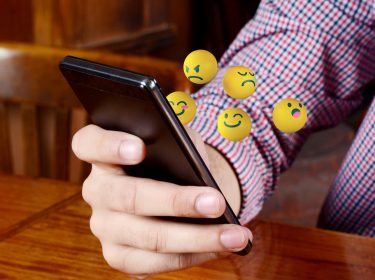 Kommunikation fällt mit Emojis oft leichter.