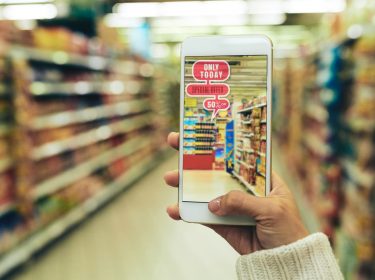 Rabatte im Laden werden mit AR-Overlays angezeigt