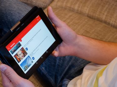 YouTube auf einem Tablet