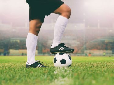 Fußball im Stadion.