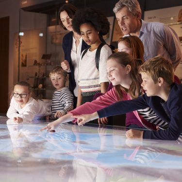 Ferien und Ausflugstipps für technikbegeisterte Kinder Ferien und Ausflugstipps für technikbegeisterte Kinder