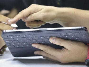 Das neue iPad Pro wird getestet.