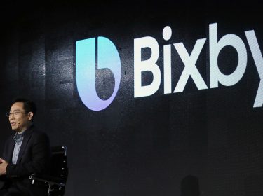 Samsung stellt seinen Assistenten Bixby vor.