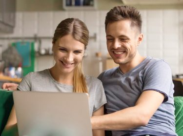 Paar entsperrt Windows 10 mit Hardware-Key