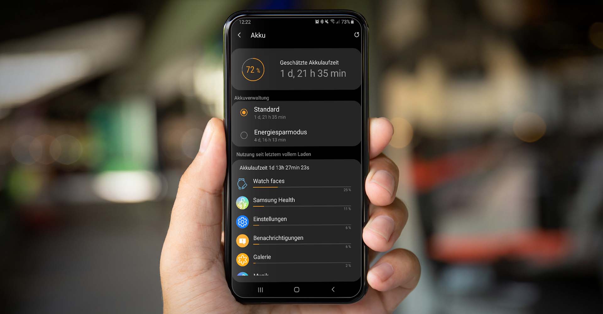 Den Akku der Galaxy Watch in der Galaxy-Wearable-App überprüfen.