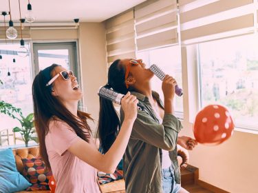 twitch-sings-karaoke-live-streaming-game