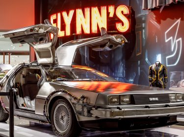 hollywood-dream-machines-time-machine-de lorean-ausstellung-film-autos