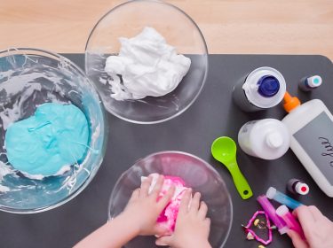 Kinder Schleim herstellen