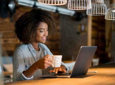 MacBook Pro: Touch Bar und Control Strip optimal anpassen