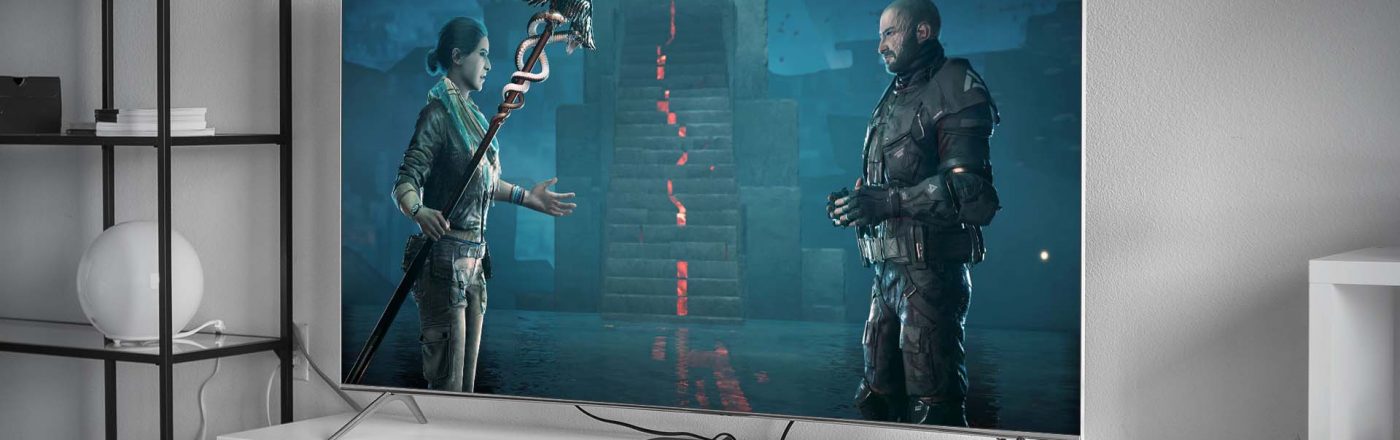 Assassin’s Creed: Ragnarok: Alle Gerüchte in der Übersicht Szene aus Assassin's Creed auf einem Fernseher