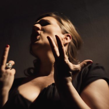digtiale-oper-header Opernsängerin singt in der digitalen Oper
