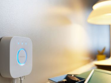Philips Hue Bridge: So richtest Du das zentrale Steuerelement ein