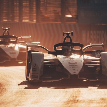 formula-e-rennen-in-santiago-de-chile Vodafone-Rennwagen beim Formel-E-Rennen in Diriyah, Saudi-Arabien