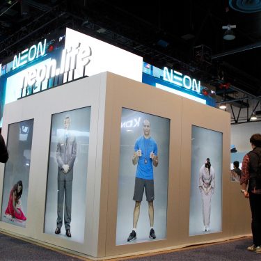 Samsung zeigt NEONs auf der CES 2020 Ansicht des CES-Messestandes von Samsung