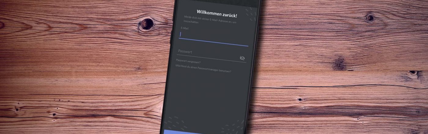 Discord-Passwort vergessen: Zugangsdaten wiederherstellen Smartphone mit geöffneter Discord-App